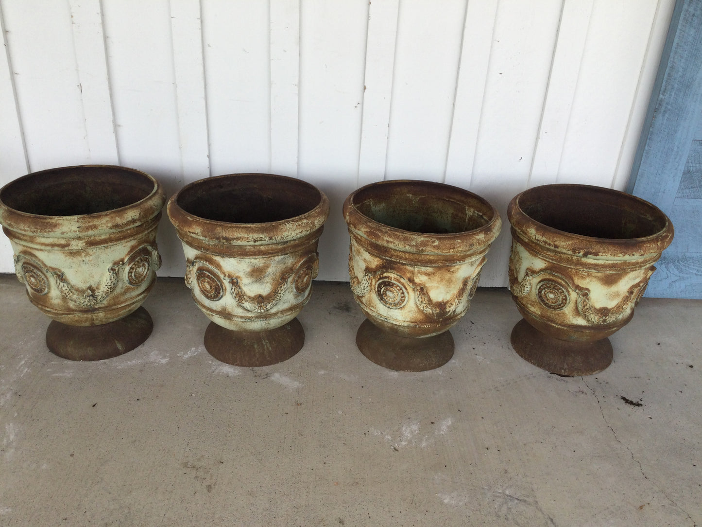 Cast Iron Urn - Redish