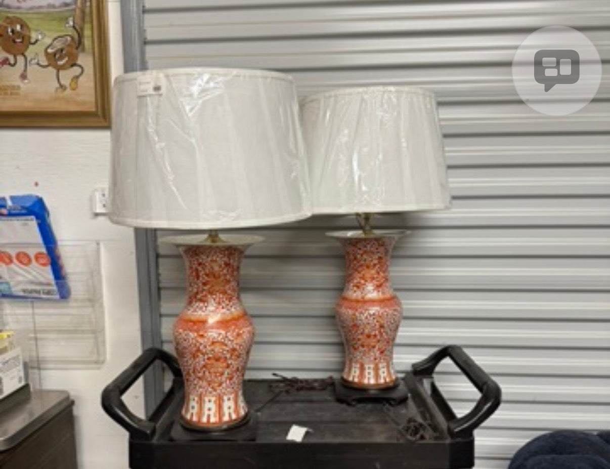 Chinese orange and white porcelain yen yen vase lamp
