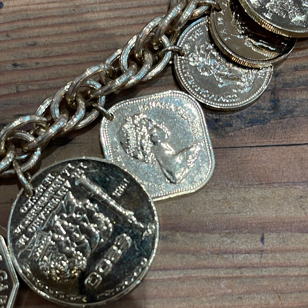 Vintage 1980s Franklin Mint The Golden Caribbean 14 Coins Charm Necklace