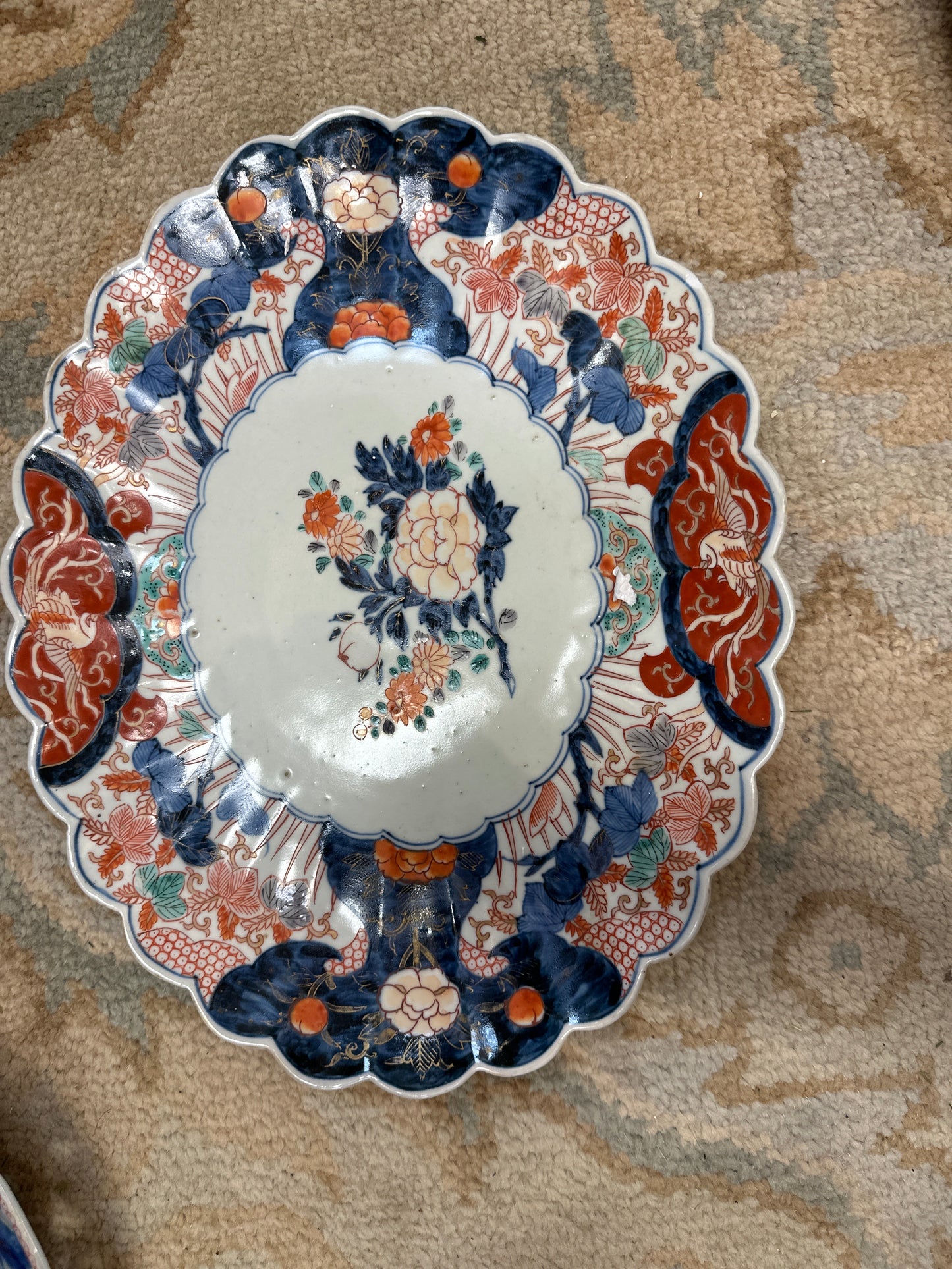 Ovoid Scalloped Edge Imari Plate