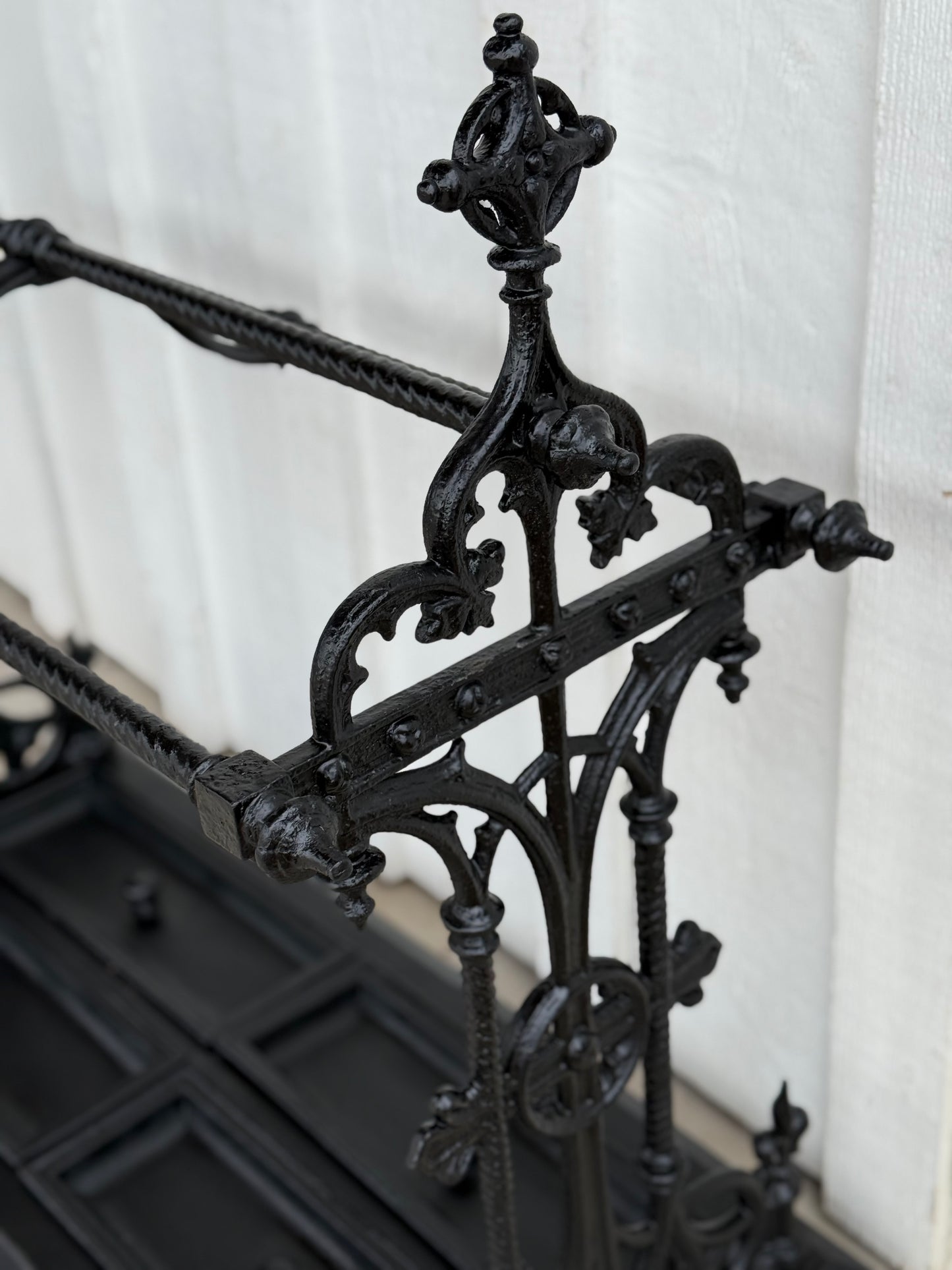 Coalbrook Foundry Cast Iron Stick Stand Umbrella Holder