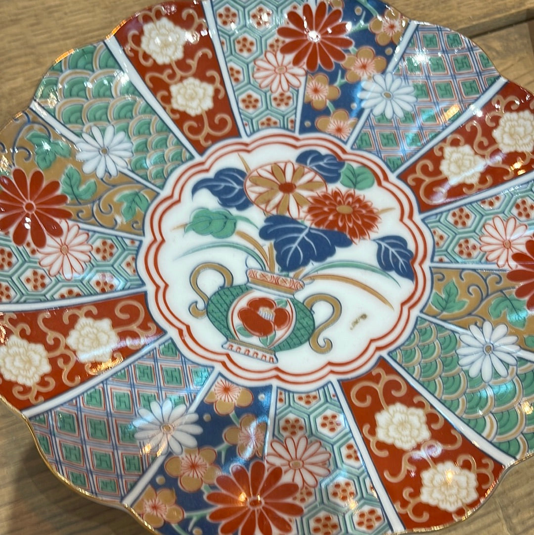 Meiji Imari Fluted Round Dish Urn