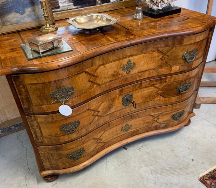 Chest of Drawers with Amazing Marquetry