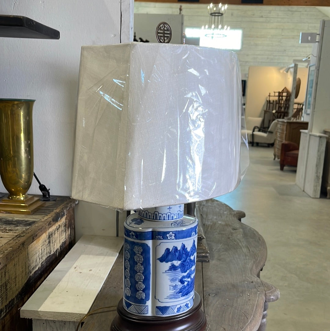 Small Blue & White Asian Lamp