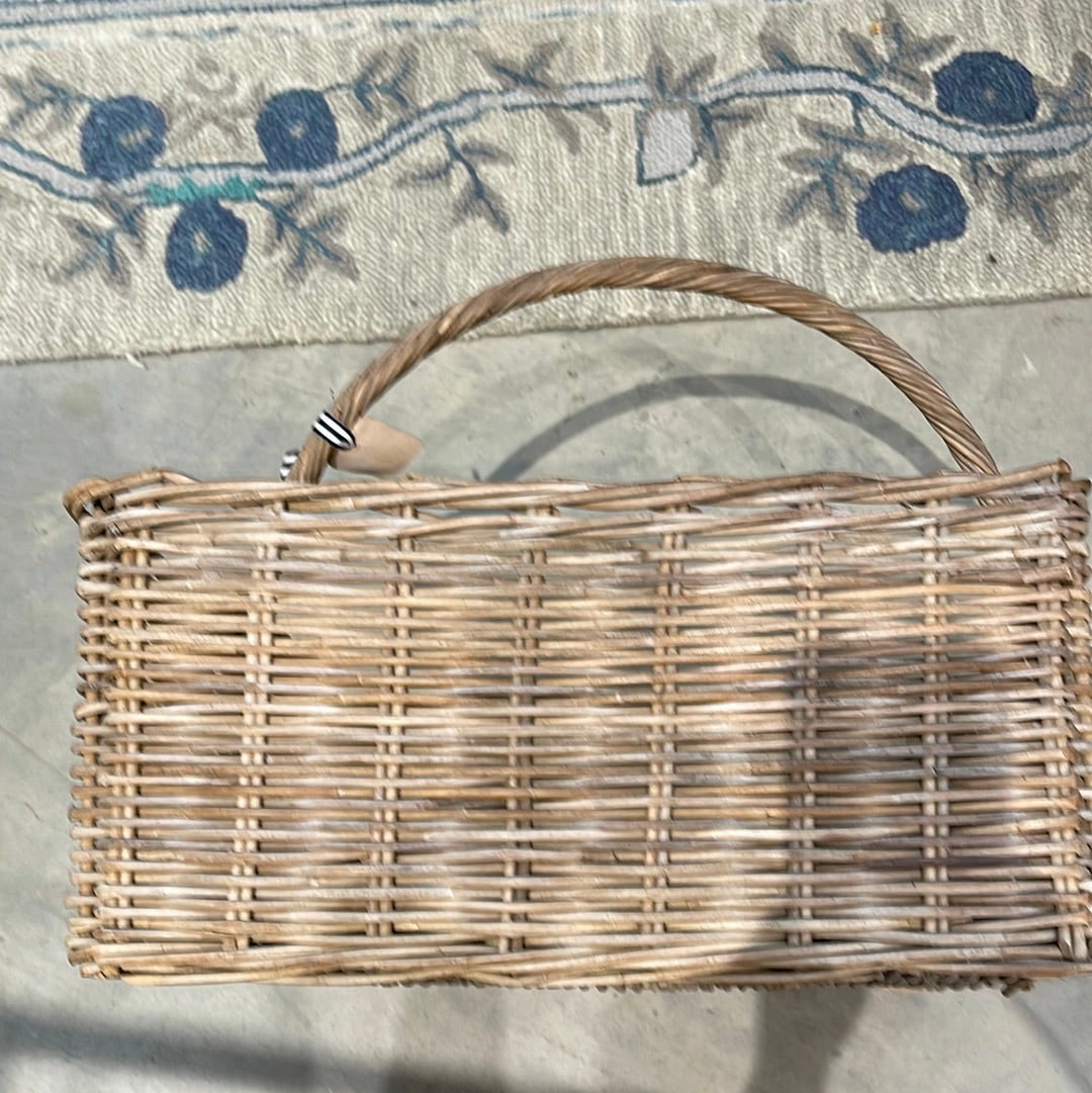Large Square Basket with Handle