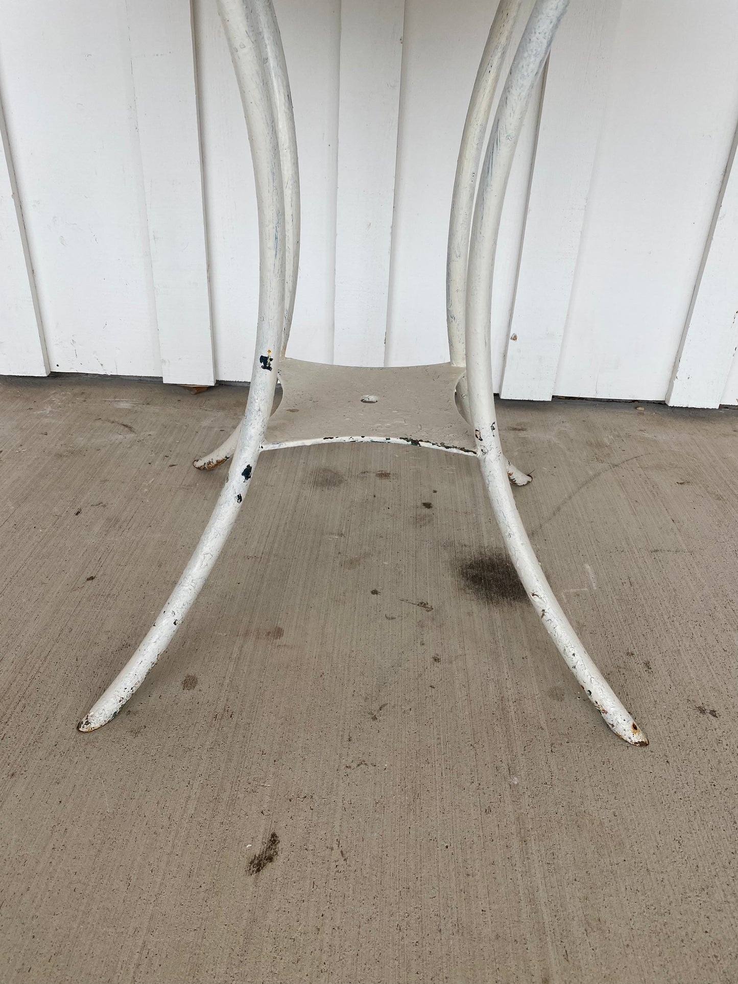 Cloverleaf White Garden Table - The White Barn Antiques