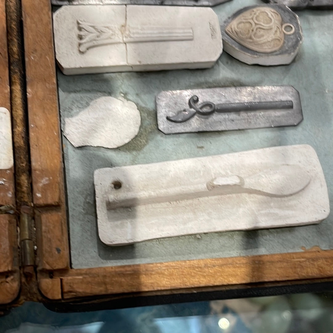 Jewelry and Silversmiths Mold Case
