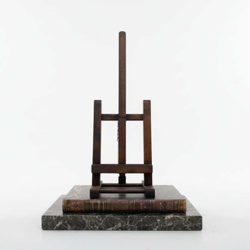 Small Wooden Tabletop Easel