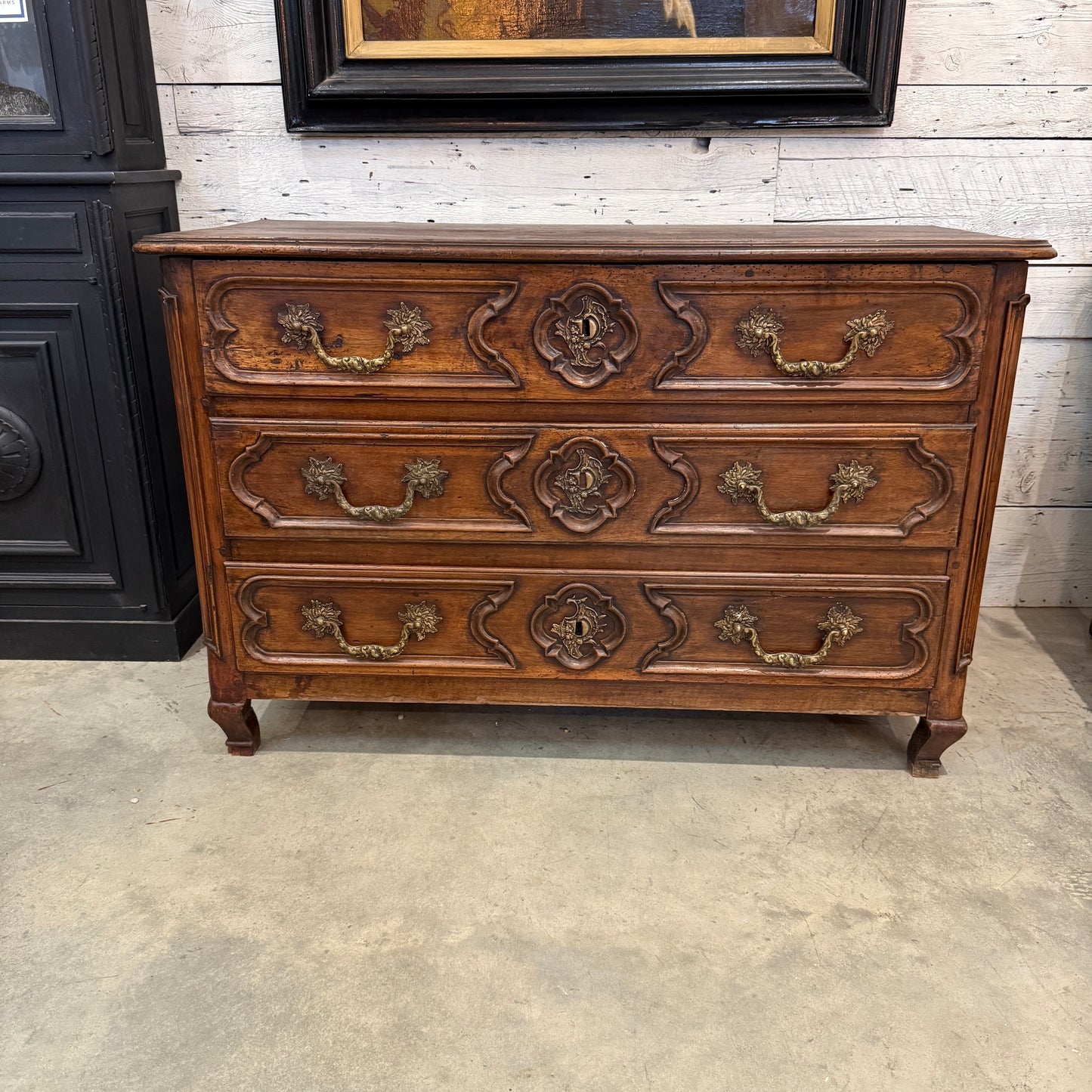 18th Century French Louis XV Bombe Commode Chest in Walnut