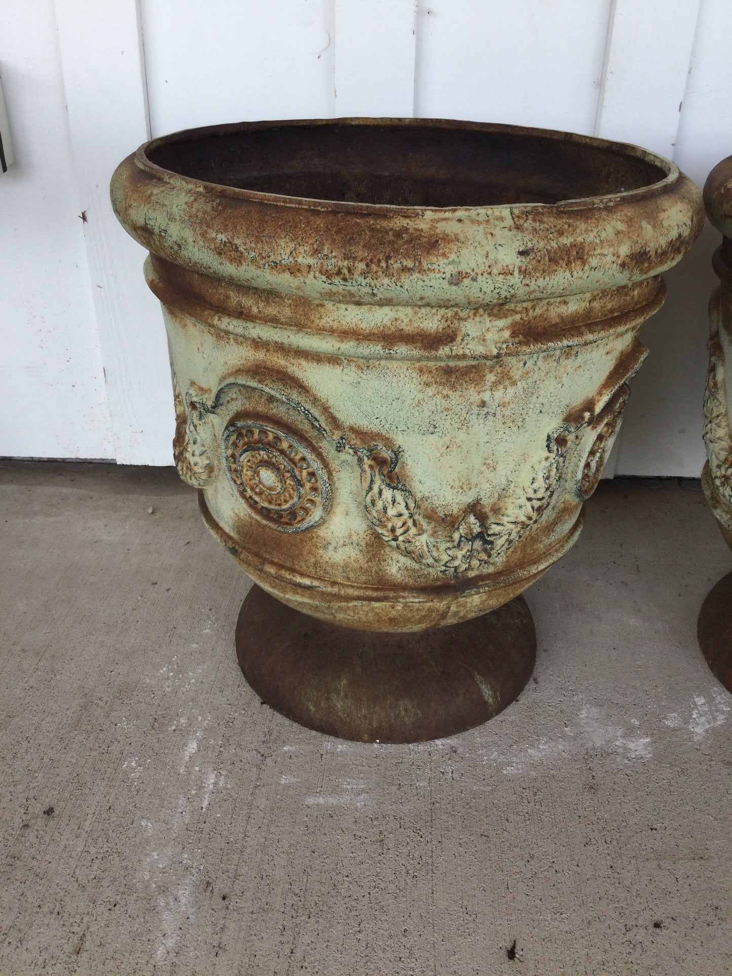 Cast Iron Urn - Redish
