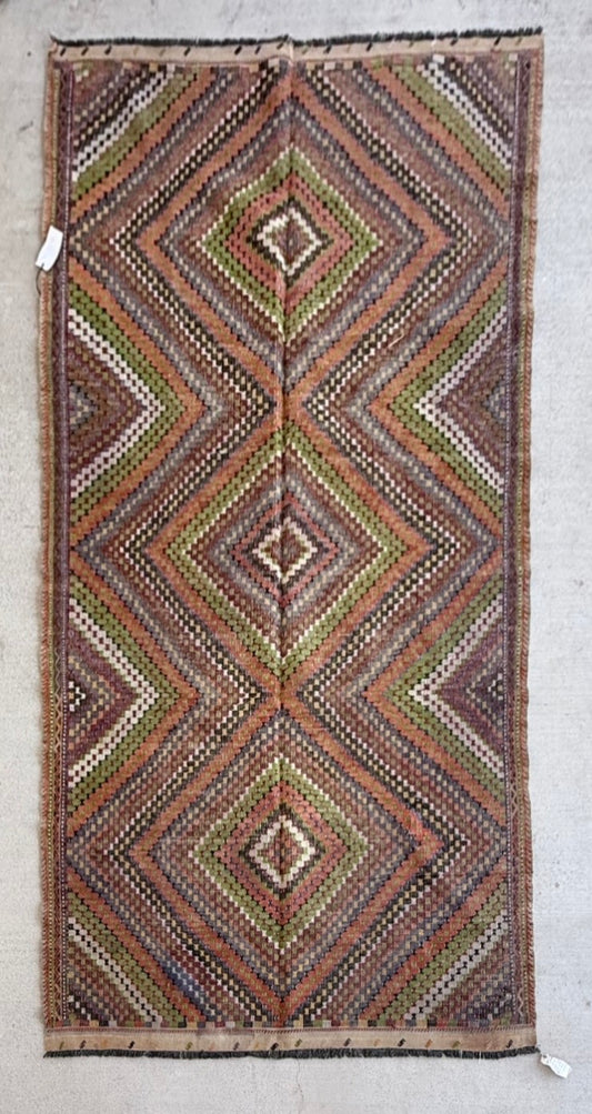 #137 Geometric Rug