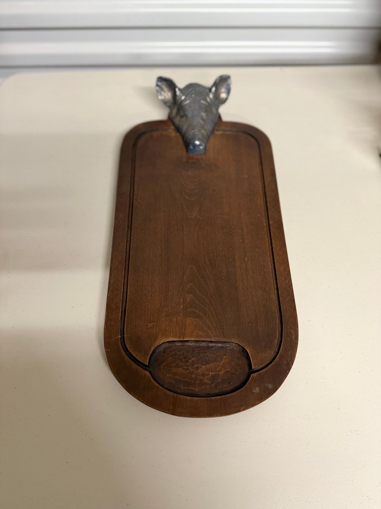 Valenti Cutting Board with Pig’s Head