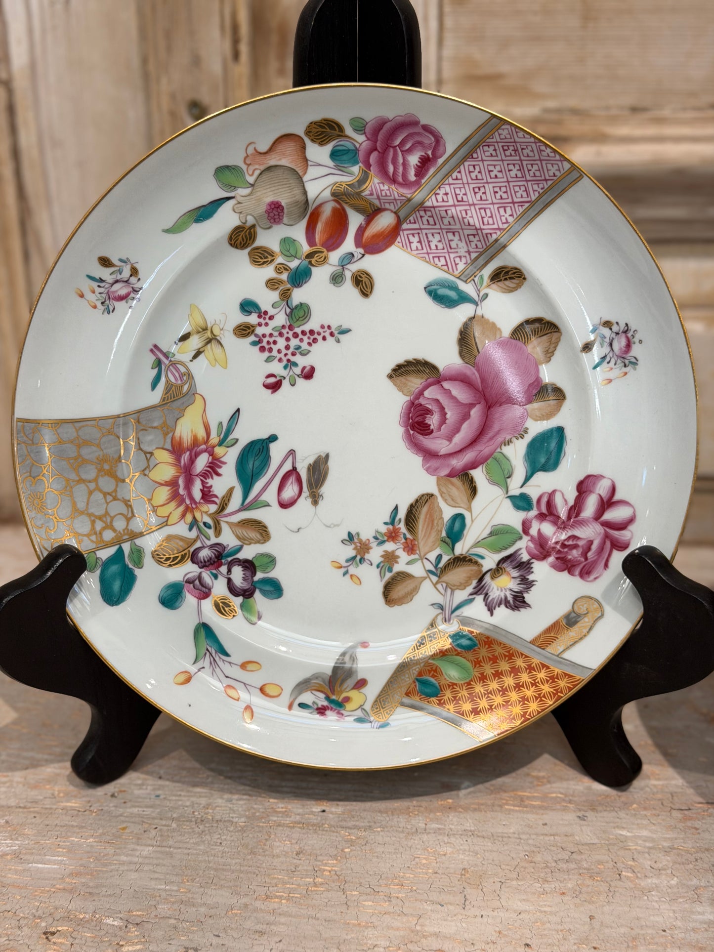 Mottahedeh “Lowestoft Rose” Porcelain Dinnerware & Serving Pieces