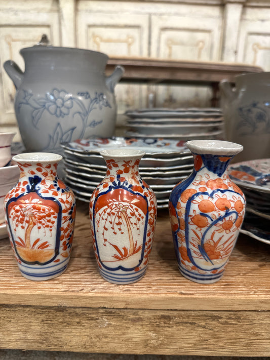 Small Mieji Period Imari Vase
