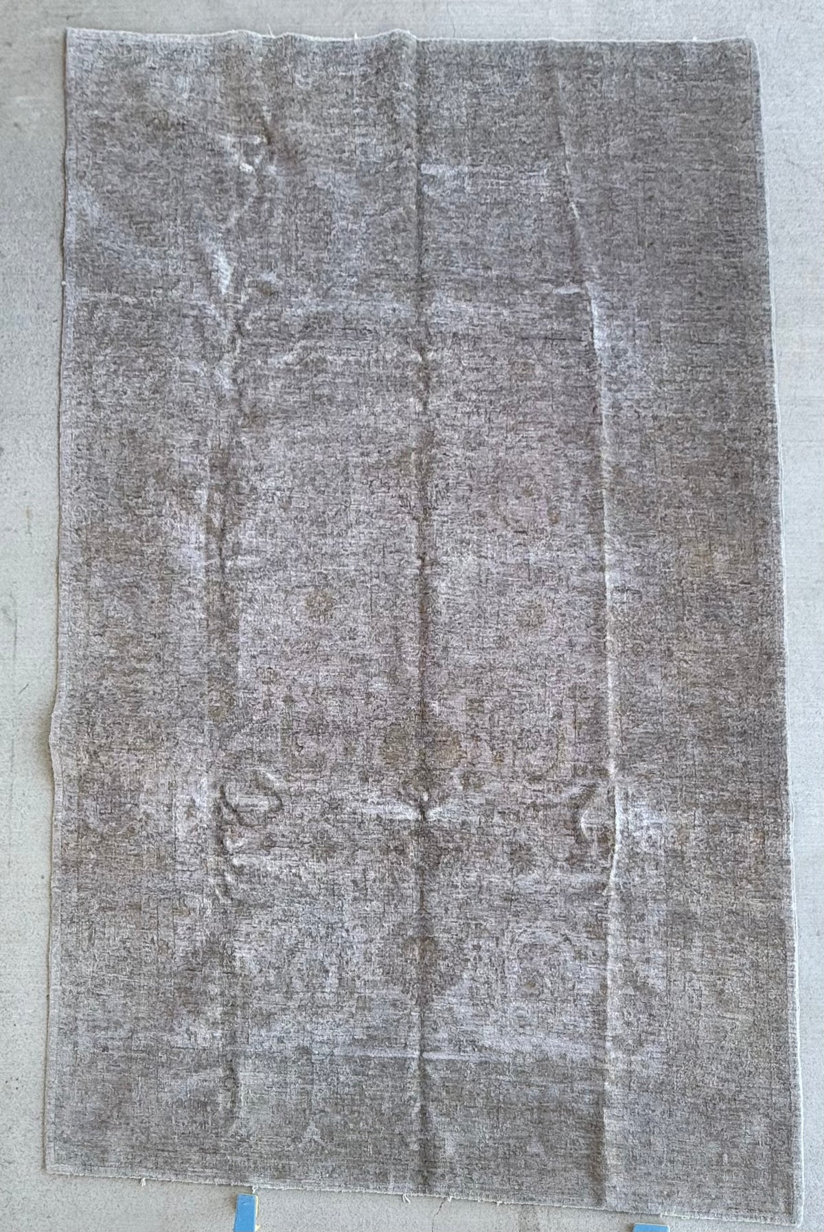 #127 Pale Medallion Rug
