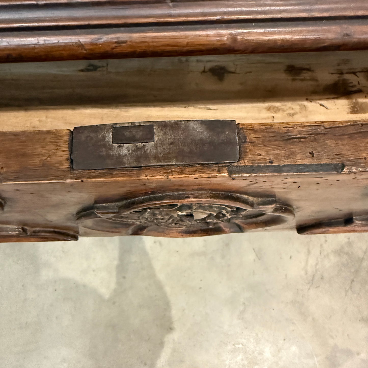 18th Century French Louis XV Bombe Commode Chest in Walnut