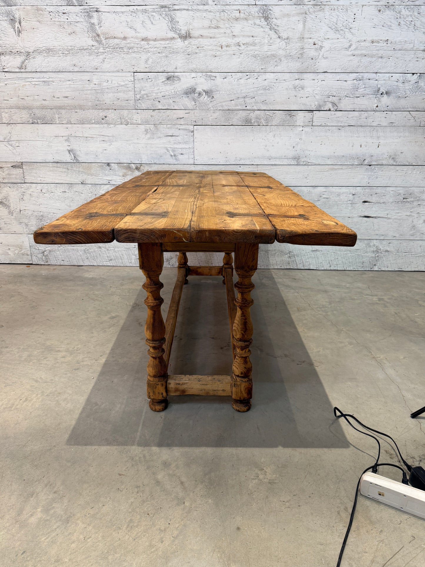 Vintage Expanding Console Dining Table with Folding Extension Leaves