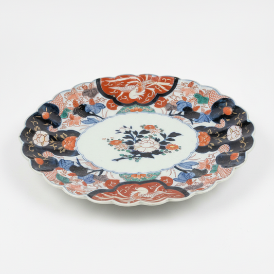 Ovoid Scalloped Edge Imari Plate