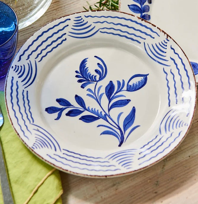 Casa Nuno Blue and White Dinner Plate, 3 Flower/Shell