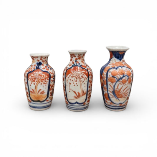 Small Mieji Period Imari Vase