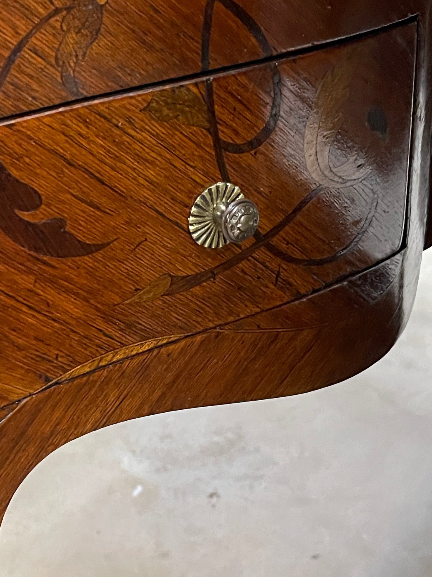 Louis XV Tulipwood, Kingwood, Maple and Holly Marquetry Coiffeuse, Late 19th Century