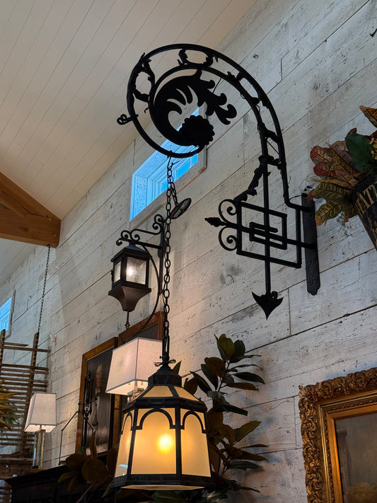 Ornamental Metal Corbel