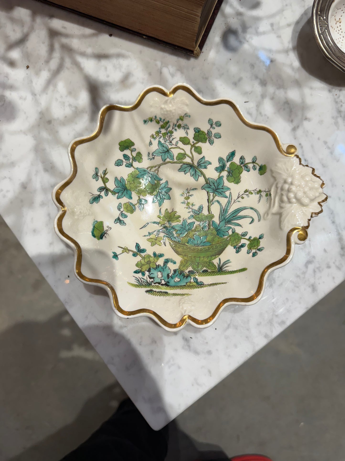 Regency-Era Ridgway Dessert Service – Circa 1820, Hand-Painted Botanical Design, Gilt Accents