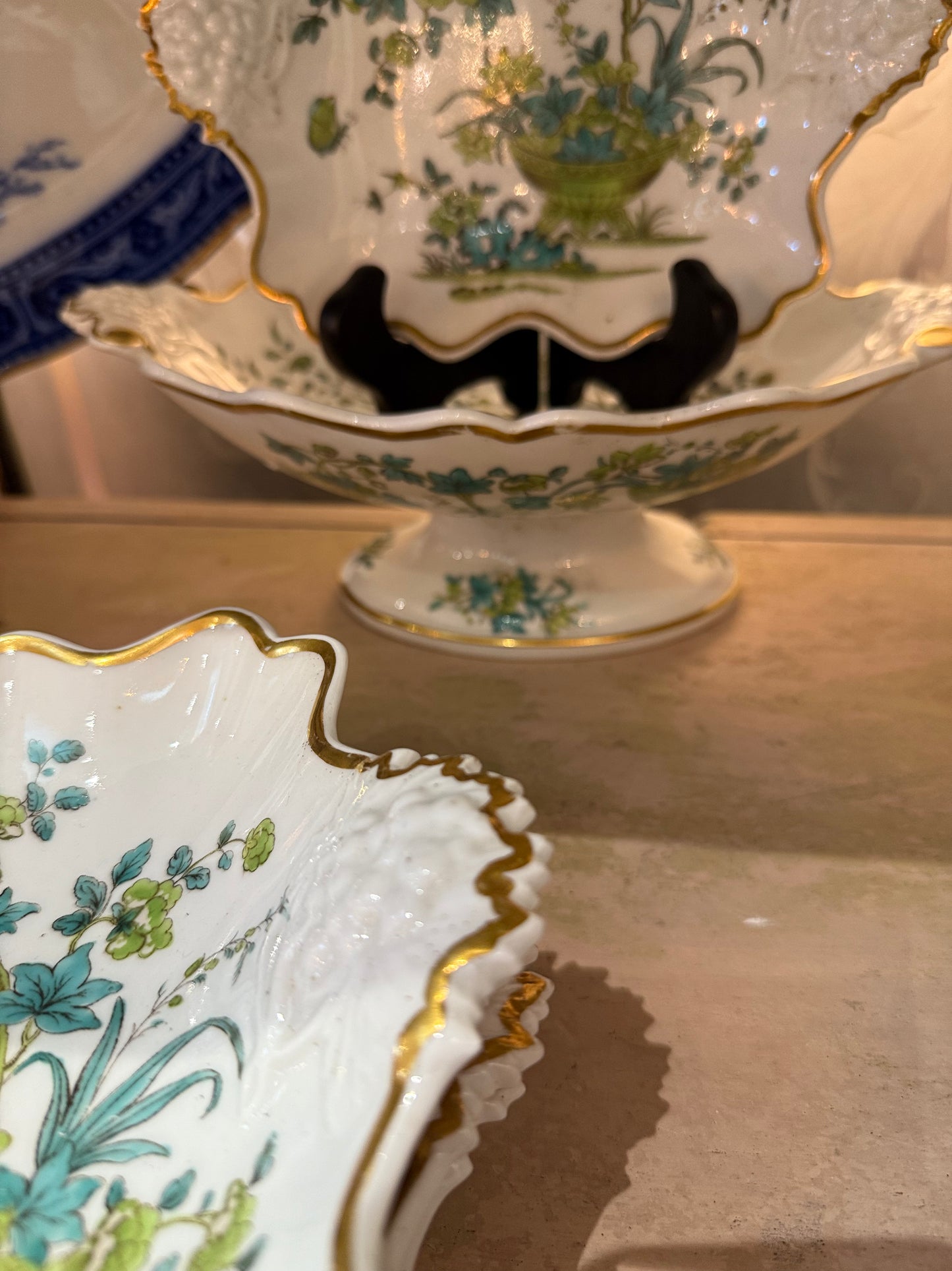 Regency-Era Ridgway Dessert Service – Circa 1820, Hand-Painted Botanical Design, Gilt Accents