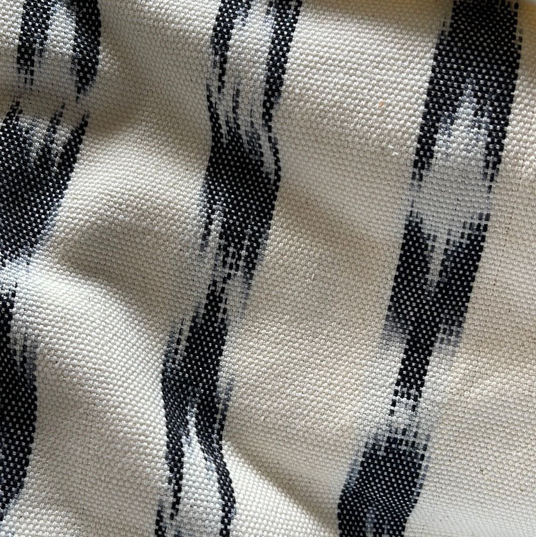 Serpentina White and Black - The White Barn Antiques