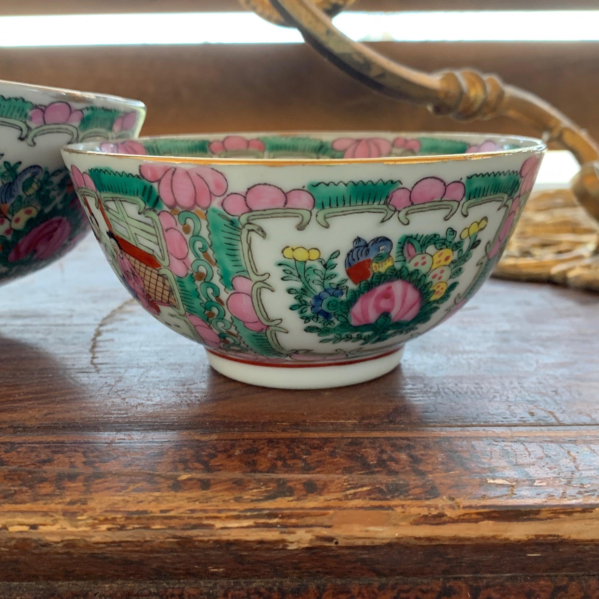 Rose Medallion Bowl Small - The White Barn Antiques